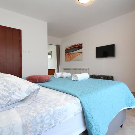Apartments And Room Silvana روفينج المظهر الخارجي الصورة