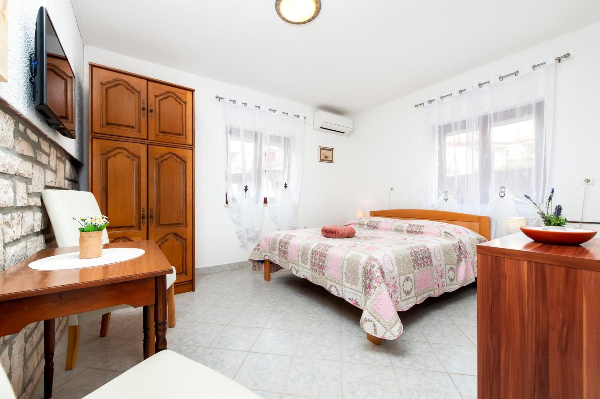 Apartments And Room Silvana روفينج المظهر الخارجي الصورة