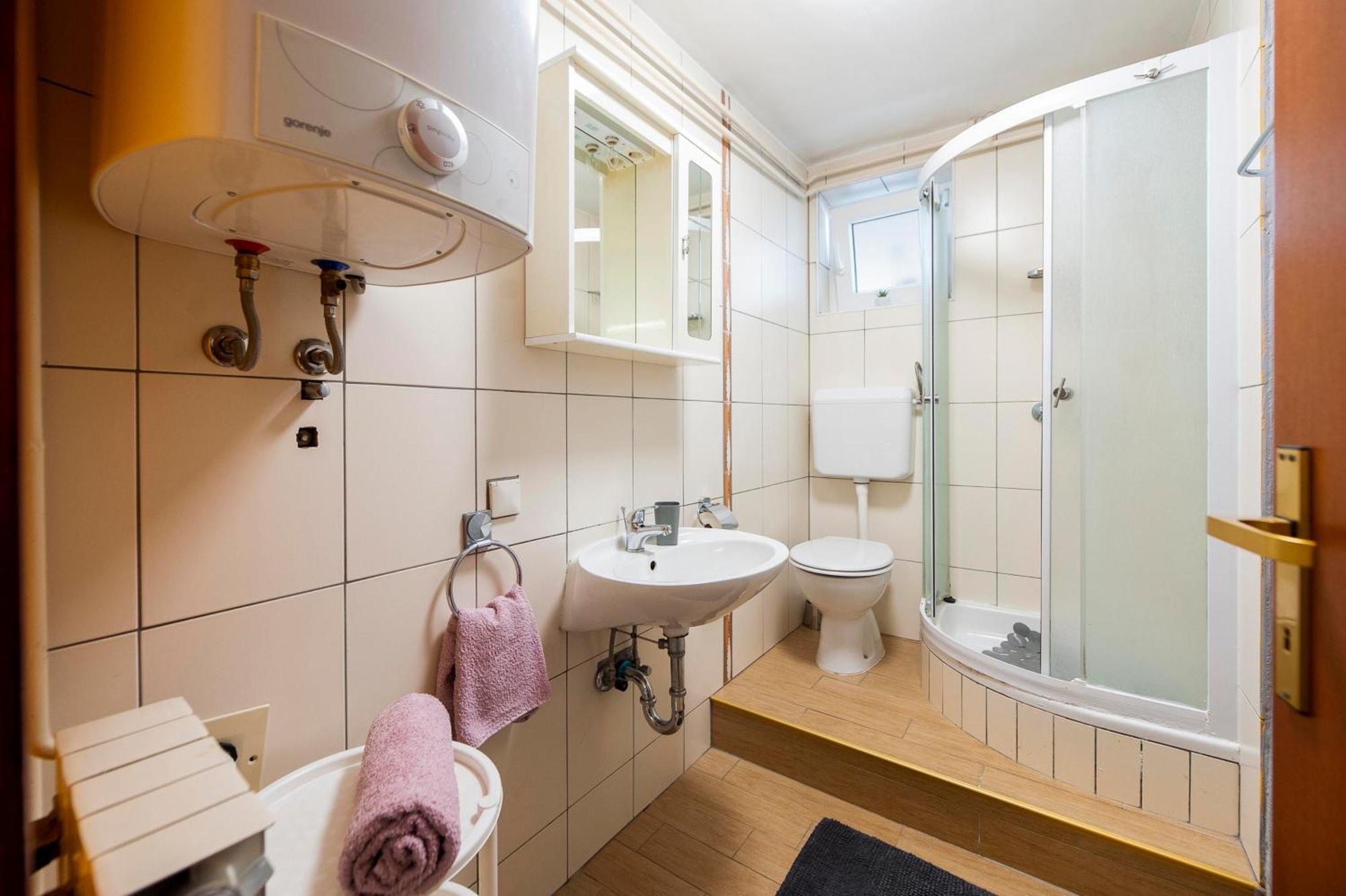 Apartments And Room Silvana روفينج المظهر الخارجي الصورة